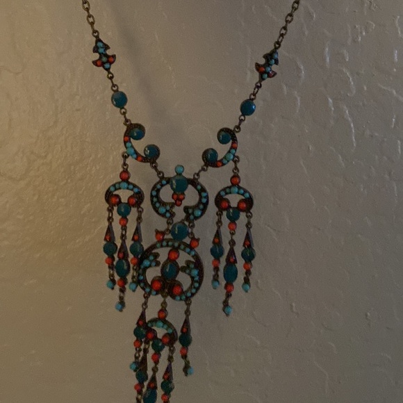 New never worn choker. - Picture 3 of 3